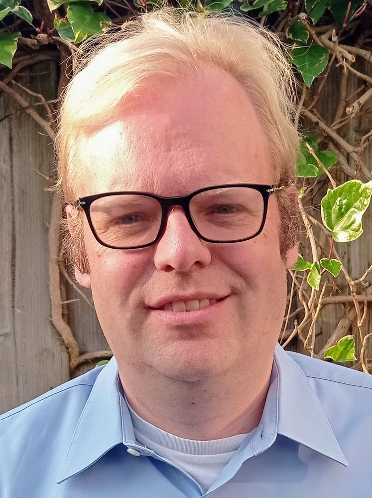 Martin Sandren headshot 2022.jpg